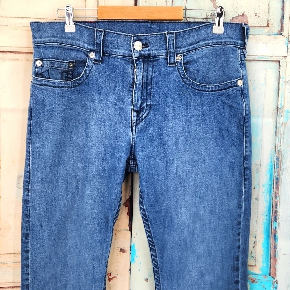 True Religion Ricky Relaxed Straight Jeans‎